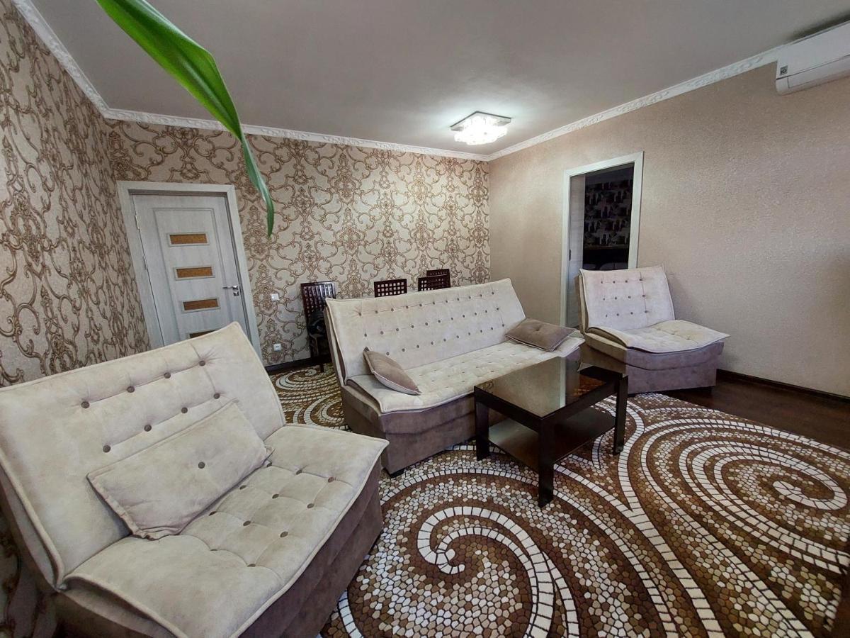 Hi-Tech Apartment In City Center タシュケント エクステリア 写真