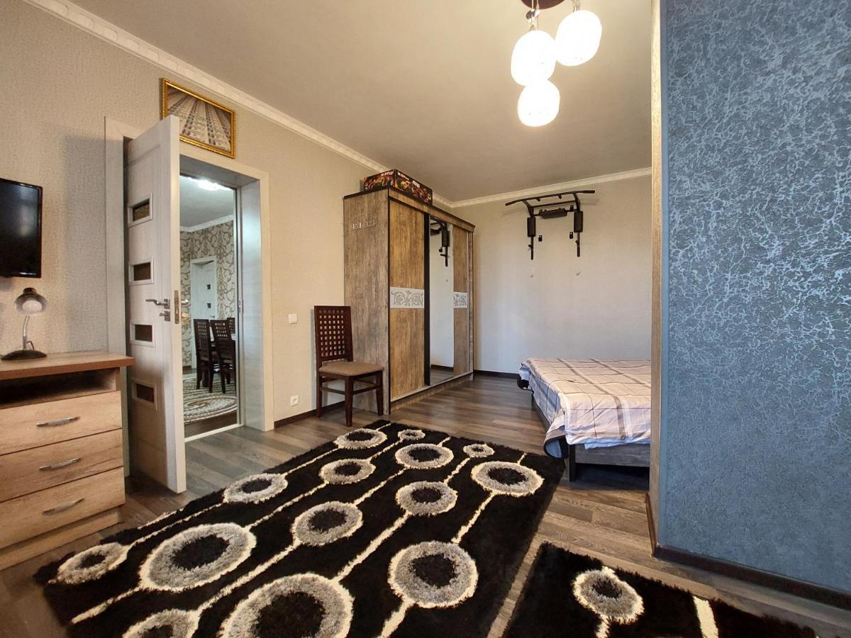 Hi-Tech Apartment In City Center タシュケント エクステリア 写真