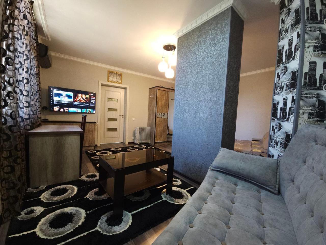 Hi-Tech Apartment In City Center タシュケント エクステリア 写真