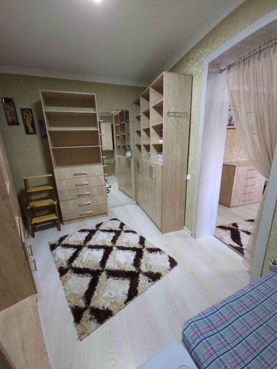 Hi-Tech Apartment In City Center タシュケント エクステリア 写真