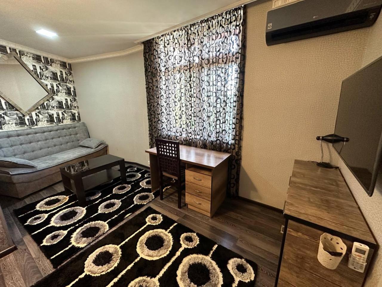 Hi-Tech Apartment In City Center タシュケント エクステリア 写真
